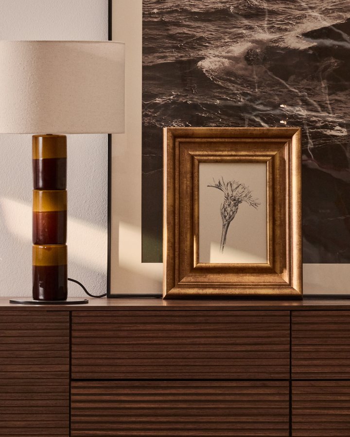 KAVE HOME Yalira billede - botanisk illustration og antik guld tr�ramme (41x33)