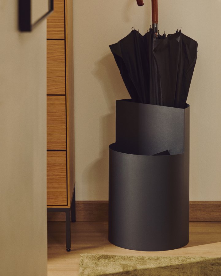 KAVE HOME Atin paraplystativ - m�rkegr� metal 