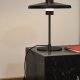 KAVE HOME Nuvira bordlampe - sort satin metal