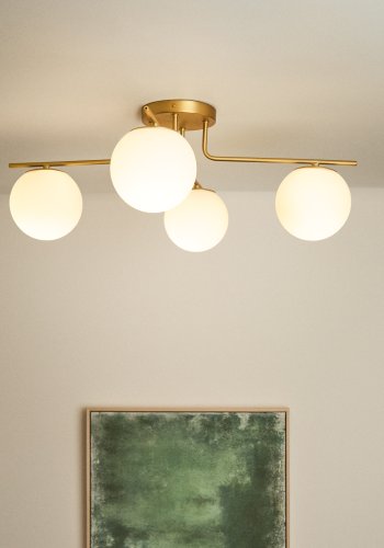 KAVE HOME Brisia loftlampe - 4 matterede glaskugler og b�rstet messingfinish metal (�15)