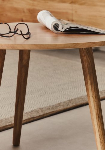 KAVE HOME Duvani sidebord - akacietr� med bleget finish (s�t med 2)