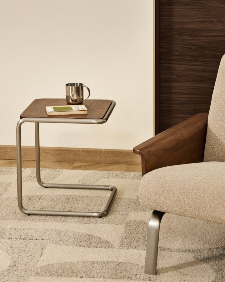 KAVE HOME Tarsel sidebord, rektangul�r - valn�ddefiner og b�rstet rustfrit st�l (42x47)