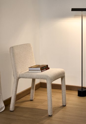 KAVE HOME Loria spisebordsstol, stabelbar - beige chenille stof