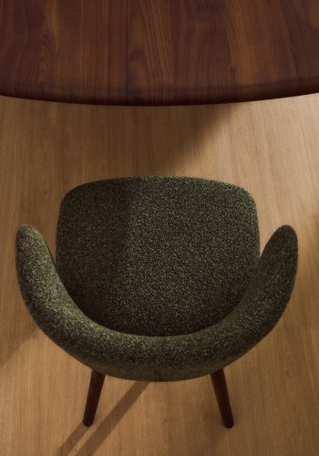 KAVE HOME Ciselia spisebordsstol - m�rkegr�n chenille stof og valn�ddefarvet asketr�