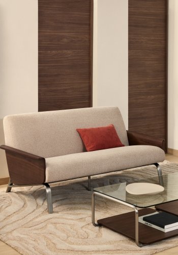 KAVE HOME Amsen 2 pers. sofa - lysebrun chenille, valn�ddekrydsfiner, b�rstet rustfrit st�l (150cm)