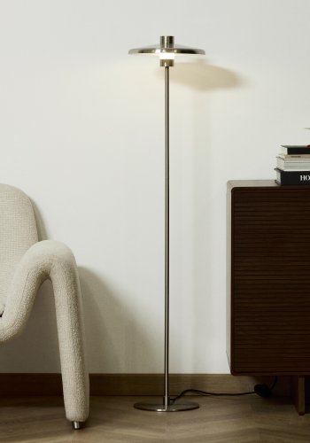 KAVE HOME Nuvira gulvlampe - lysegr� b�rstet metal