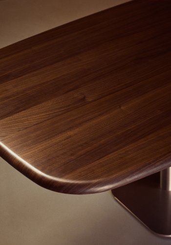 KAVE HOME Melvar spisebord. rektangul�r - brun valn�ddefiner og b�rstet rustfrit st�l (180x100)