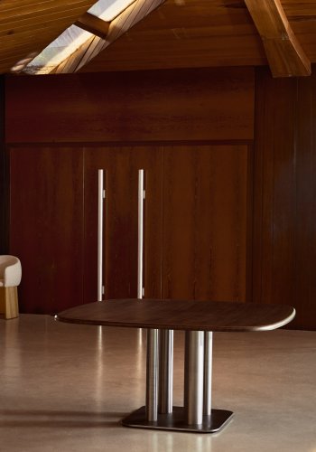 KAVE HOME Melvar spisebord. kvadratisk - brun valn�ddefiner og b�rstet rustfrit st�l (150x150)