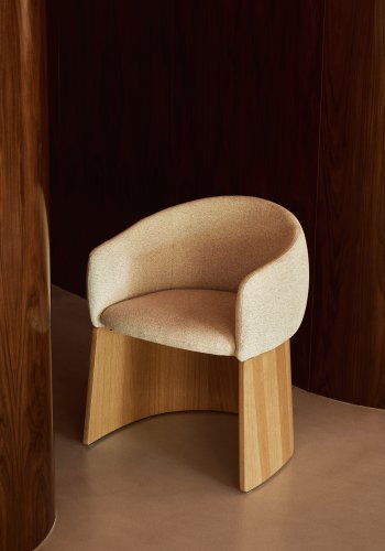 KAVE HOME Bosca spisebordsstol, m. arml�n - beige chenille stof og egetr�sfin�r