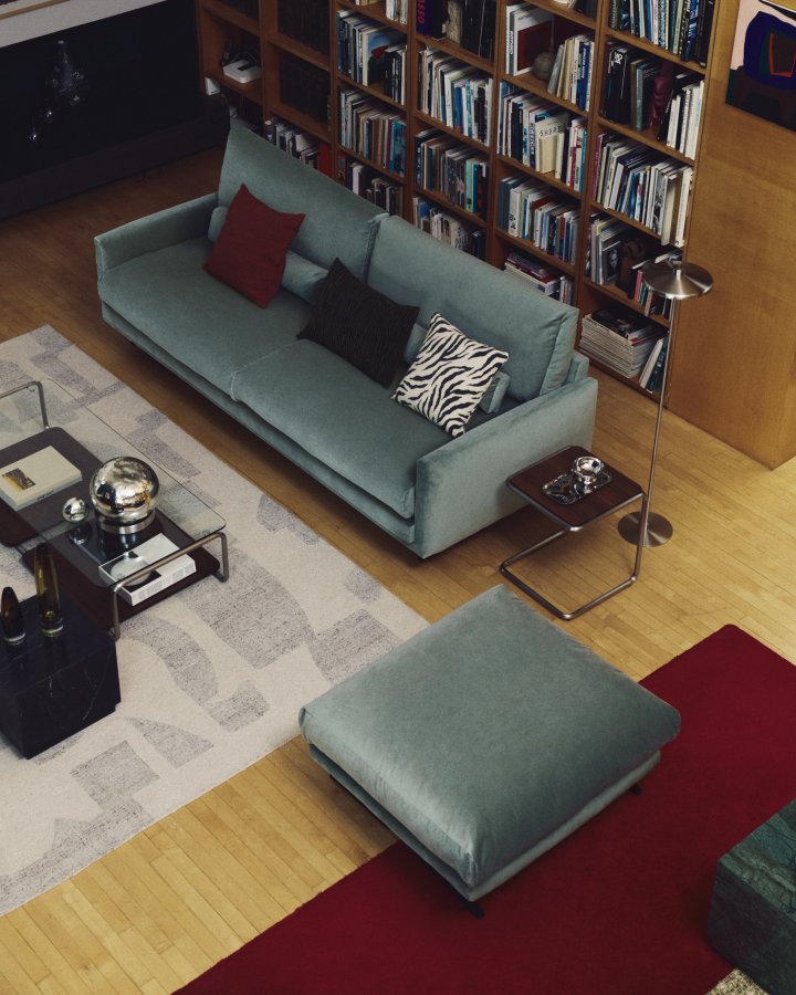 KAVE HOME Nuvira gulvlampe - lysegr� b�rstet metal