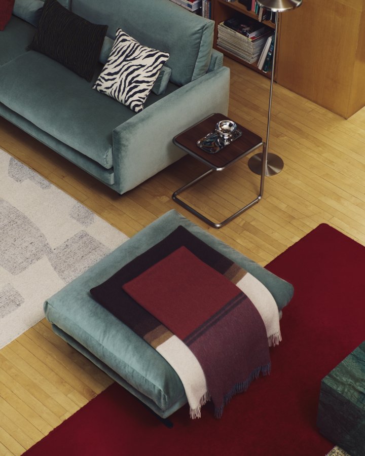 KAVE HOME Tarsel sidebord, rektangul�r - valn�ddefiner og b�rstet rustfrit st�l (42x47)