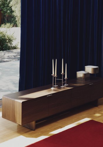 KAVE HOME Norlen TV-bord, m. 4 l�ger - valn�ddefiner (200x46)