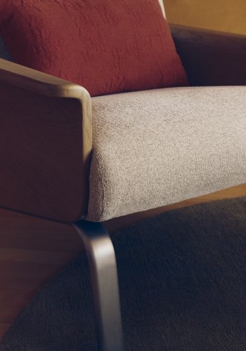 KAVE HOME Amsen l�nestol, m. arml�n - beige chenille, egetr�skrydsfiner, b�rstet rustfrit st�l