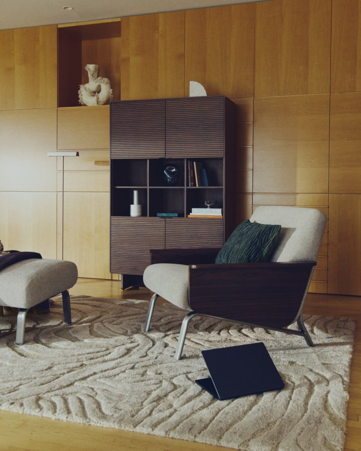 KAVE HOME Amsen l�nestol, m. arml�n - lysebrun chenille, valn�ddekrydsfiner, b�rstet rustfrit st�l