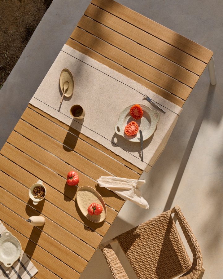 KAVE HOME Canyelles havebord, m. 1 till�gsplade - polywood og lysegr� aluminium (180(240)x100)