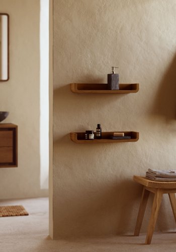 KAVE HOME Shamel sett med 2 hyller i heltre teak med valnttfinish, 50 x 5 cm