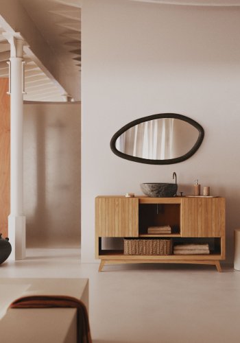 KAVE HOME Magrit veggspeil, asymmetrisk - speilglass og svart mungurtre (110x60)