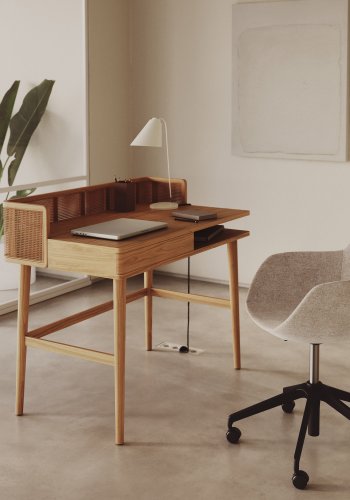 KAVE HOME Araxi skrivebord, m. 1 rom og 1 skuff - brun ask finer og rotting (105x62)