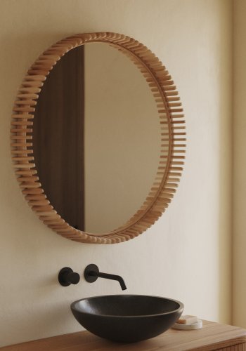KAVE HOME Polke veggspeil, rundt - speilglass og naturlig teak (80)
