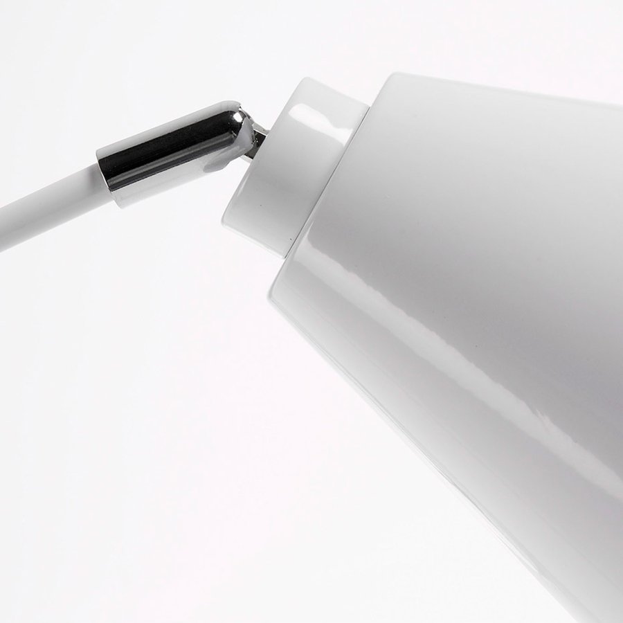 KAVE HOME Tipir bordlampe i stl med hvit finish