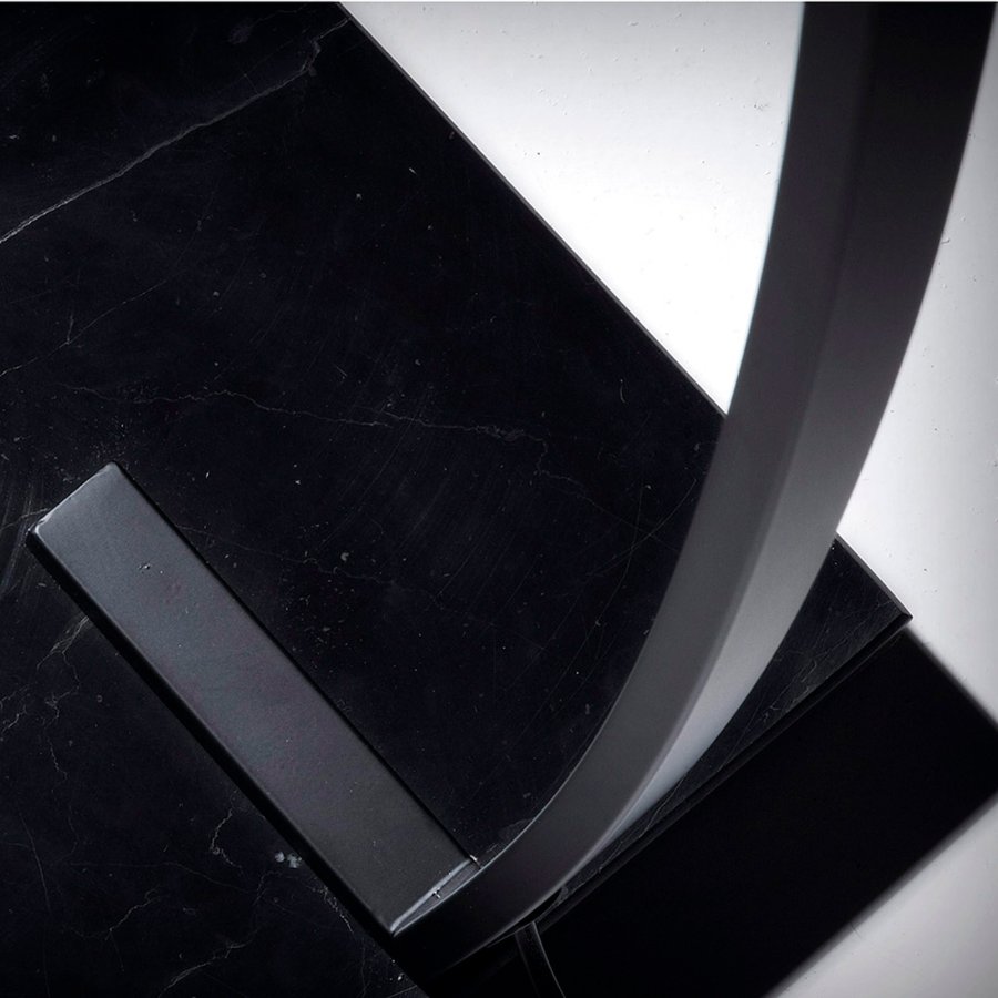 KAVE HOME Chop gulvlampe - sort metall/marmor/stoff 