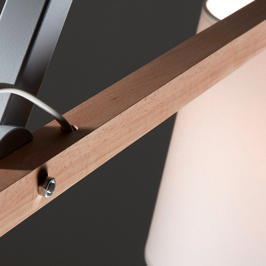 KAVE HOME Kosta gulvlampe i bk og stl med hvit finish