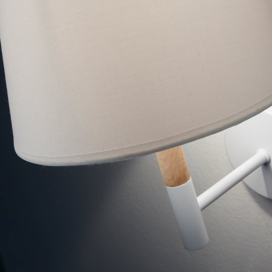 KAVE HOME Orsen vegglampe - hvit bomull/stl og naturlig bketre