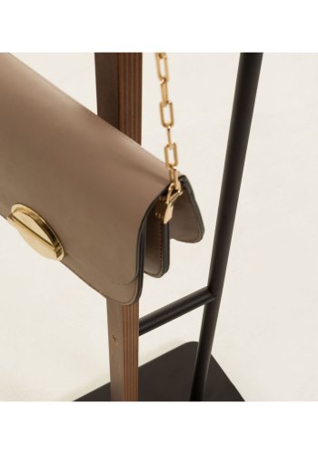 KAVE HOME Magali butler - brun eikefiner og sort metall