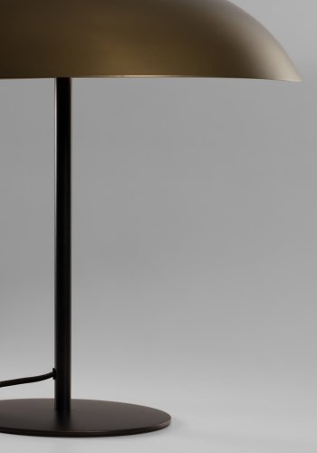 KAVE HOME Carlisa bordlampe i metall