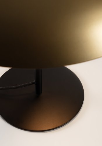 KAVE HOME Carlisa bordlampe i metall