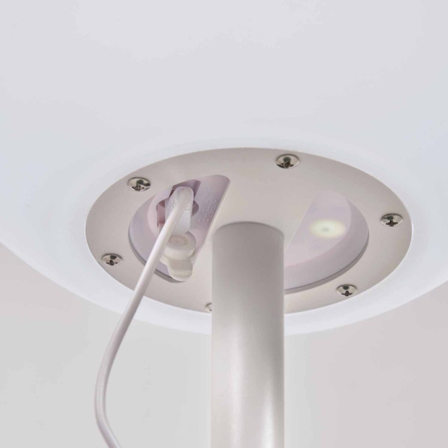 KAVE HOME Dinesh bordlampe, trdls - hvit polyetylen og hvitt stl (30)