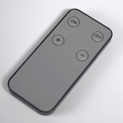 KAVE HOME Dinesh bordlampe, ledningsfri - sort stl og hvidt polyethylen ( 30)