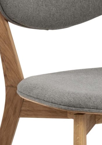 ACT NORDIC Minsk Esszimmerstuhl - hellgraues Polyester und natürliche Eiche