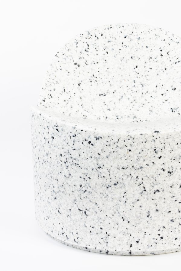ZUIVER Bloom utendrs loungestol - hvit terrazzo resirkulert exopixel