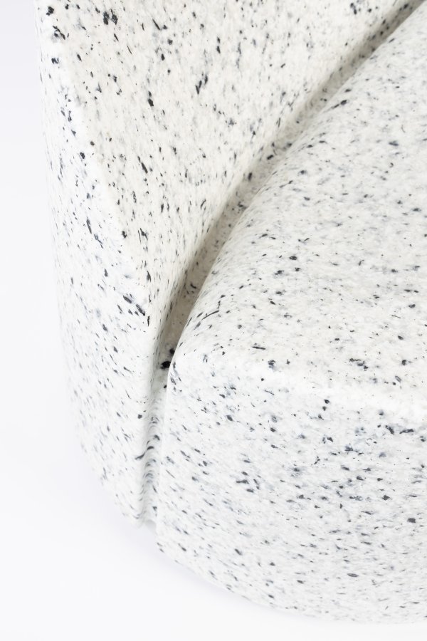 ZUIVER Bloom utendrs loungestol - hvit terrazzo resirkulert exopixel