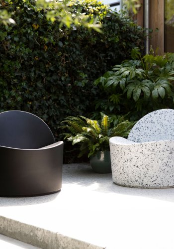 ZUIVER Bloom utendrs loungestol - hvit terrazzo resirkulert exopixel