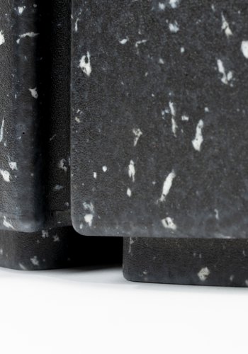 ZUIVER Bloom utendrs loungestol - svart granitt-look resirkulert exopixel