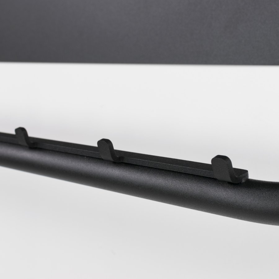 SPINDER DESIGN Bend knaggrekke, m. 7 knagger - svart stl (B:80)