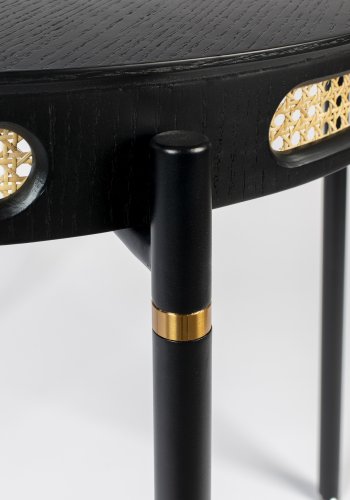 BOLD MONKEY Don't Stop The Webbing Esstisch, rund – schwarzes Furnier, Rattan und schwarzes Eisen (96)