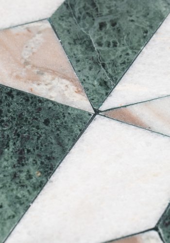 BOLD MONKEY Another Marble Beistelltisch, mit 1 Ablage, rund – Bronze-Aluminium, Marmor und schwarzes Eisen (37)