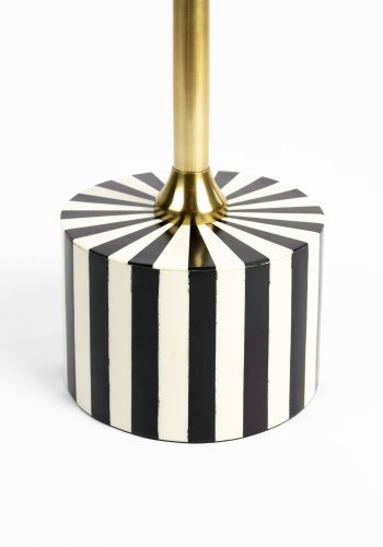 BOLD MONKEY Strike Lucky Beistelltisch, rund – weiß/schwarzes Harz und goldenes Aluminium (24,5)