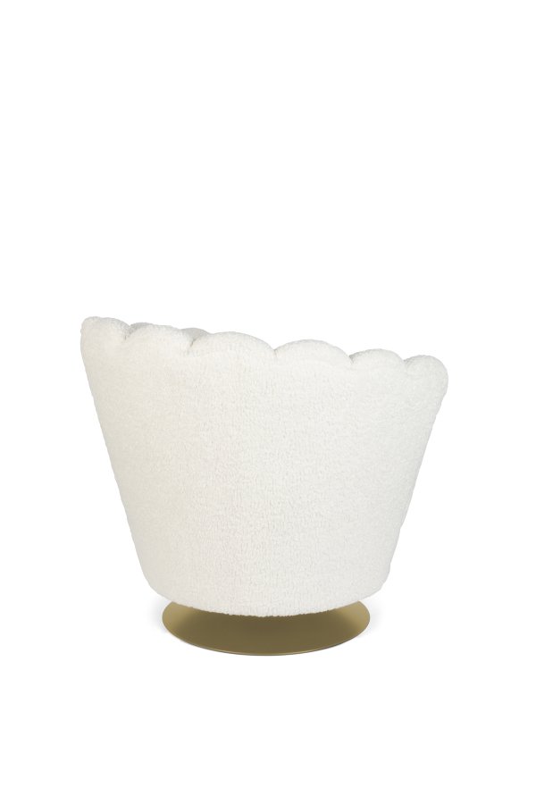 BOLD MONKEY Mother Of All Shells Drehstuhl, mit Armlehnen – weißer Teddybärstoff, Polyester und goldener Stahl