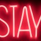 BOLD MONKEY Stay Badass LED-Neonlichtschild, quadratisch – rotes PVC und Acryl (80 x 80)