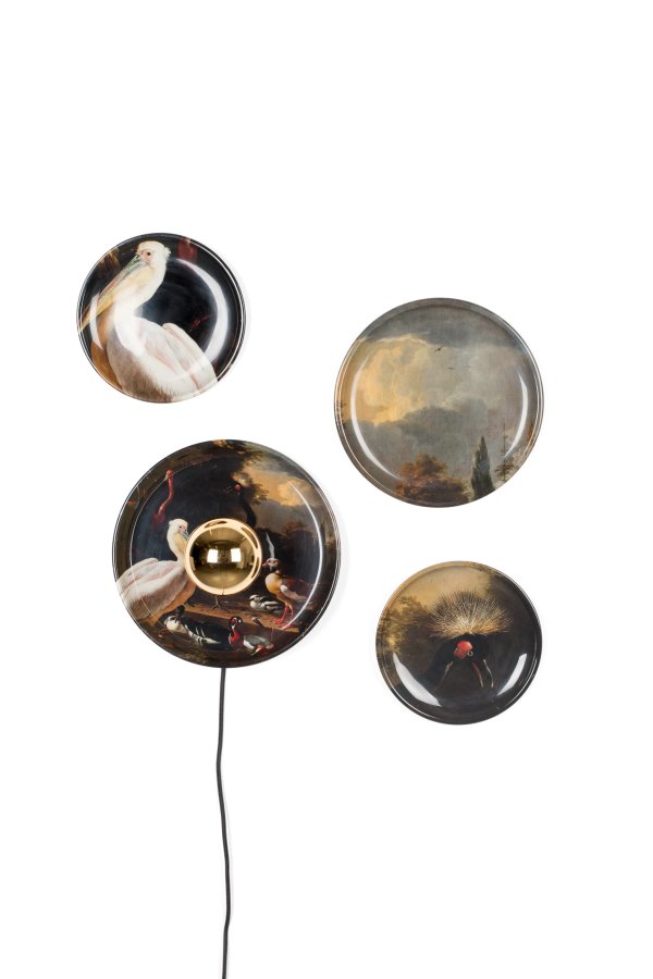 BOLD MONKEY No Food Here Wandlampe – Eisenplatten mit mehrfarbigen Vögeln aus Vinyldruck (4er-Set)