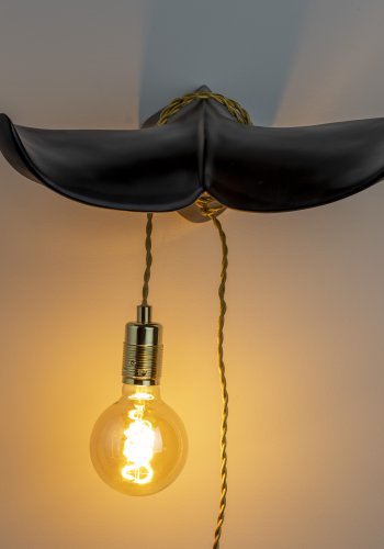 BOLD MONKEY The Tail Will Follow Wandleuchte - schwarzes Harz