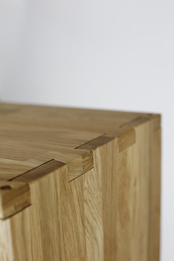 NOCNOI Puzzle asymmetrisk reol, m. 6 rum - massivt olieret eg (104x104)