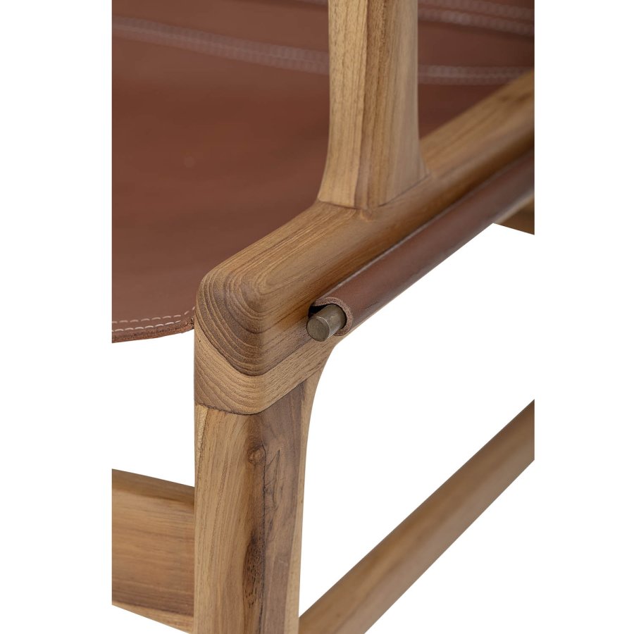 BLOOMINGVILLE Ollie Loungesessel mit Armlehnen – natürliches Teakholz und braunes Leder