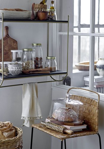 BLOOMINGVILLE Gunnel Barhocker, mit Rückenlehne und Fußstütze – natürliches Rattan und schwarzes Eisen