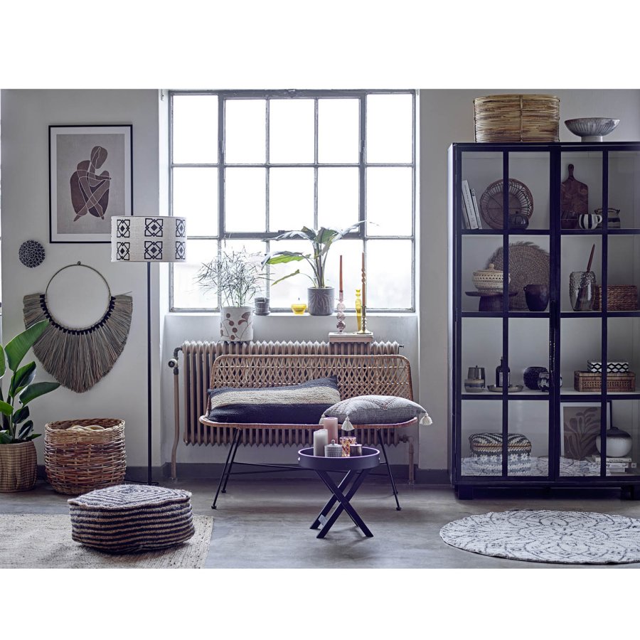 BLOOMINGVILLE Hallie Sofa, 2-Sitzer – natürliches Rattan und schwarzes Eisen