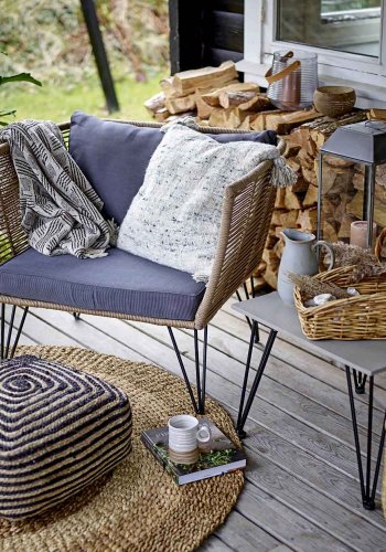 BLOOMINGVILLE Mundo salongbord, firkantet - gr betong og svart metall (55x55)